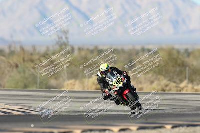 media/Dec-06-2025-CVMA (Sat) [[4a896cc04c]]/Race 9-500-400-350 Supersport/